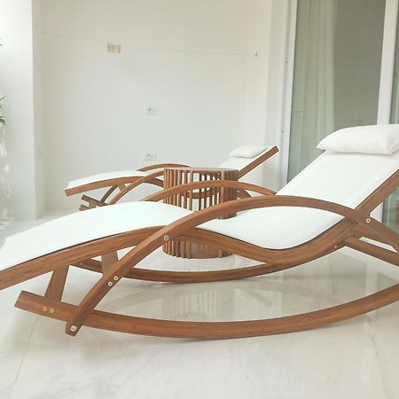 אורוסיי Smart Luxury Suites & Apartments מראה חיצוני תמונה