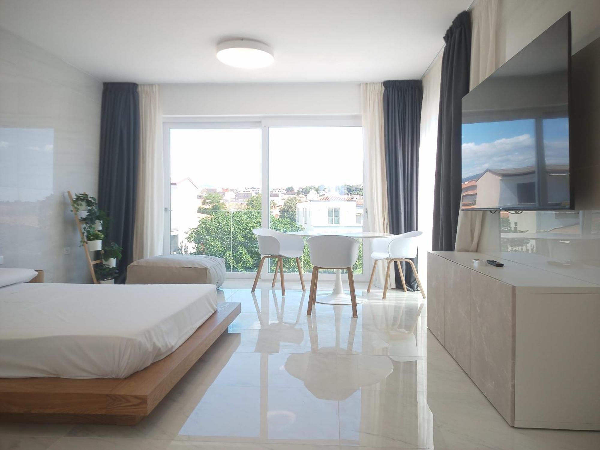 אורוסיי Smart Luxury Suites & Apartments מראה חיצוני תמונה