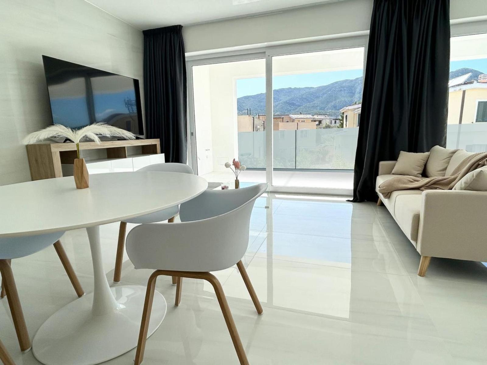 אורוסיי Smart Luxury Suites & Apartments מראה חיצוני תמונה